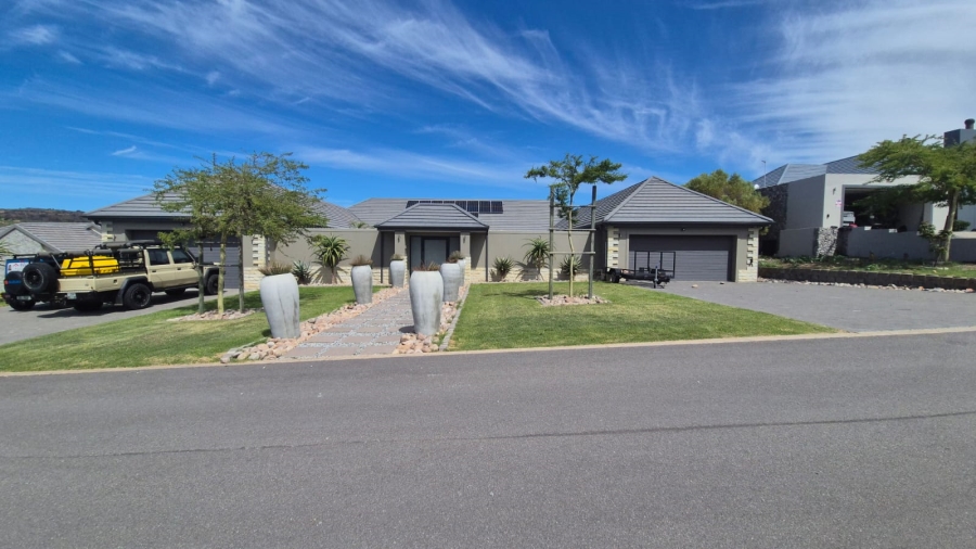 To Let 6 Bedroom Property for Rent in Num Num Cape Estate Western Cape